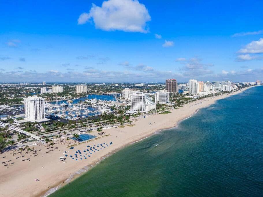 פורט לודרדייל Walk To Las Olas Banyan Room Palm Paradise Inn מראה חיצוני תמונה